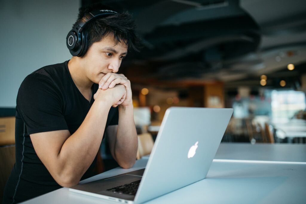 A young man working on his affiliate marketing training.